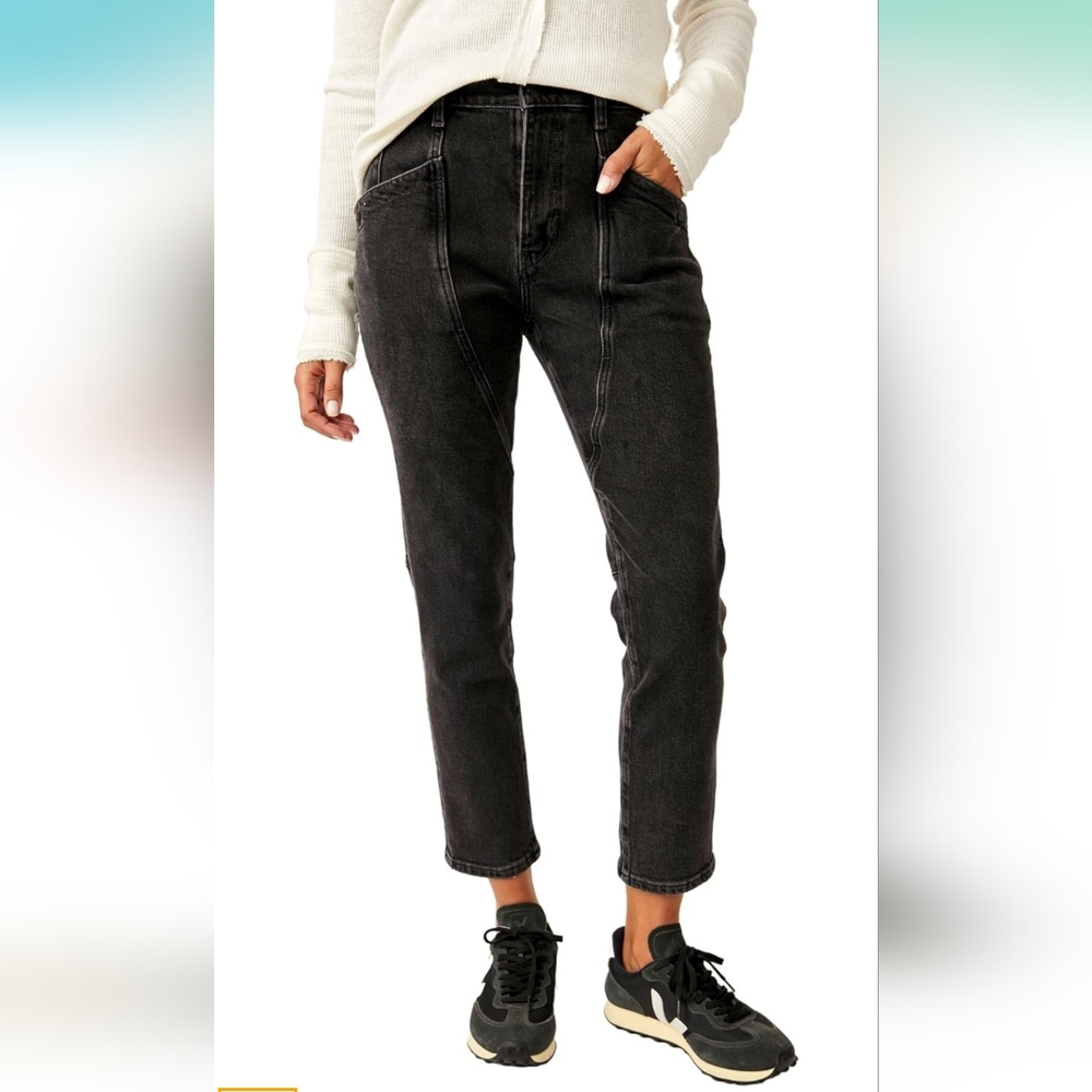 Black Ankle Cropped Jeans with Slim Fit